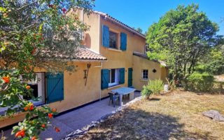 Quiz: Can you guess the prices of these French properties?