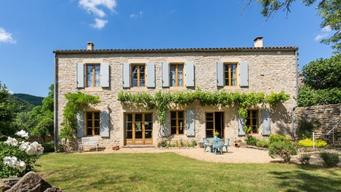 Things to consider before buying a renovation project in France