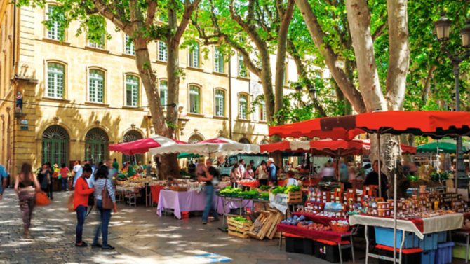 6 tempting French markets to discover