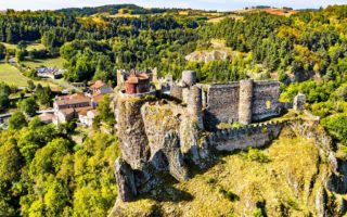 Discover the 5 cheapest holiday home locations in France  – and a new trend!