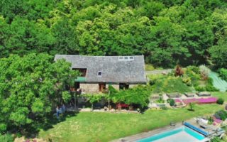 9 pretty barn conversions on the French property market