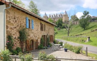 Chocolate box cottages for sale in France that you just have to see