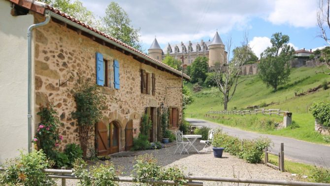 Chocolate box cottages for sale in France that you just have to see