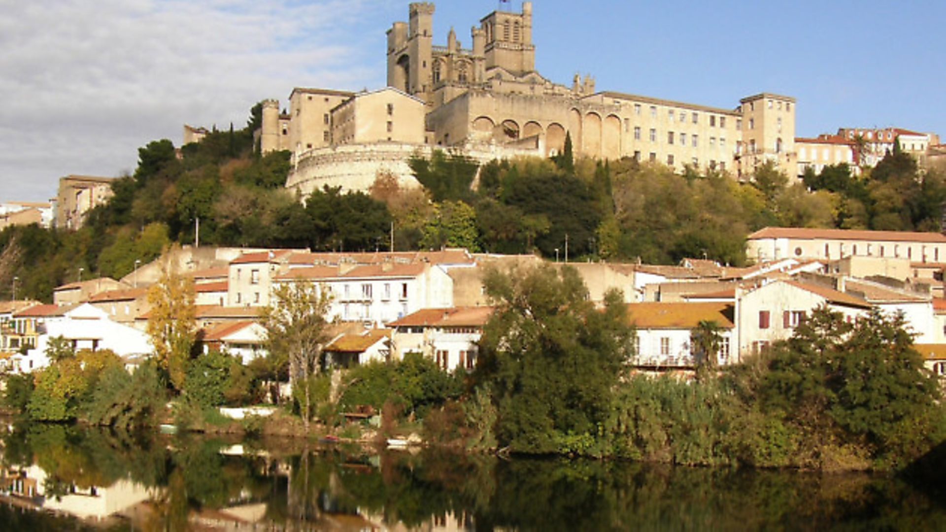 Béziers at a glance Complete France
