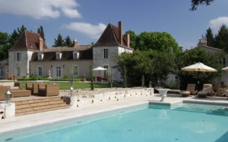 Getting into the château market in France