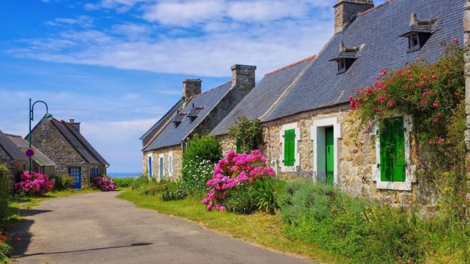 Brits snap up property in France as Brexit deadline looms