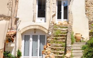 6 properties in Languedoc-Roussillon