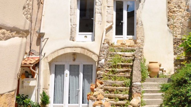 6 properties in Languedoc-Roussillon