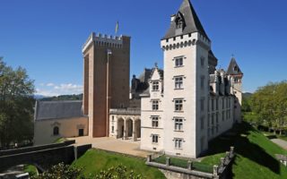 6 reasons to retire to Pau in south-west France