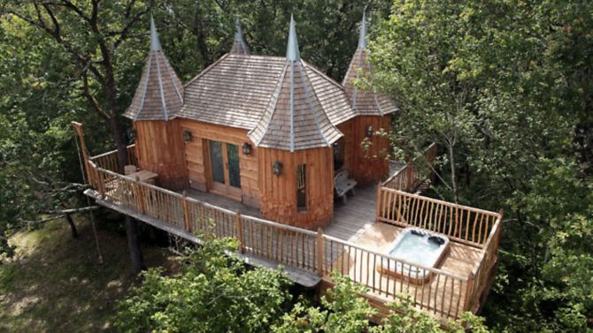 10 of the best places to stay in a treehouse in France