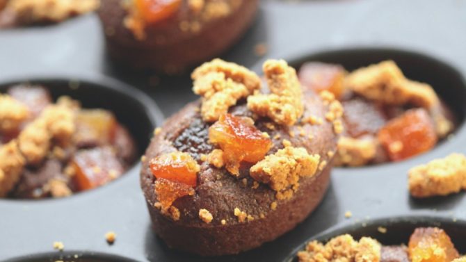 Recipe: Chocolate Financiers and Citrus Streusel