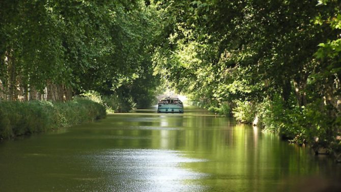 Try a cycling holiday in France