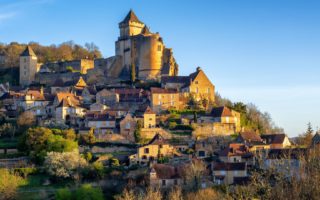 French property hotspots and handy currency exchange tips