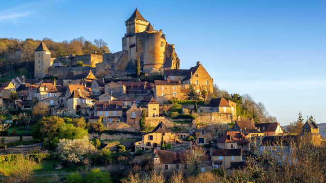 French property hotspots and handy currency exchange tips