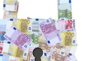 Foreign currency exchange: 7 things to think about in 2015