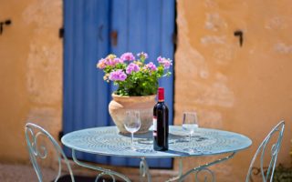 My advice for people moving to France is…