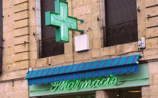 11 things you need to know about French pharmacies