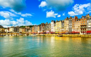 Télétravail-sur-mer: Remote working pushing up coastal property prices