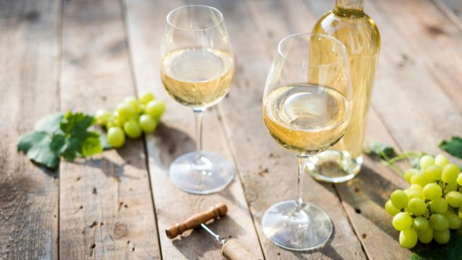 6 recommended French white wines for under £10