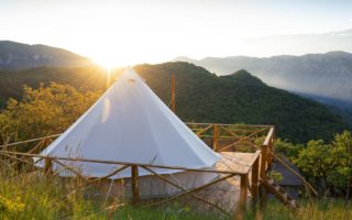 Dreaming of setting up a campsite in France? This is how to do it!