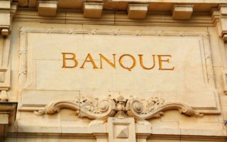 How to choose a French bank and account