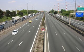 14 things you should know about French driving etiquette