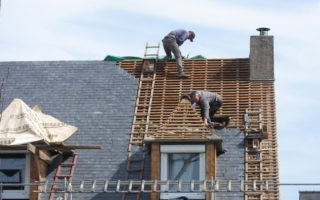 Hiring builders and tradespeople in France