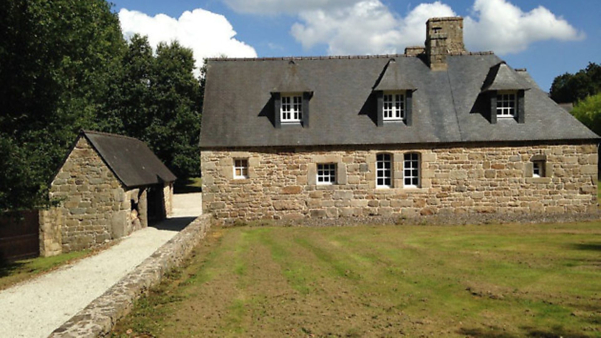 Historic property in Côtesd’Armor Complete France