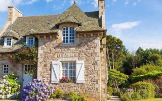 Join our French property webinar!