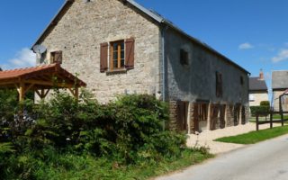 3 houses in France for €280,000