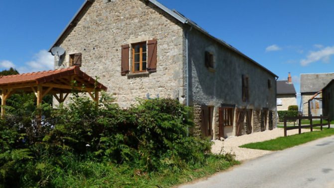 3 houses in France for €280,000