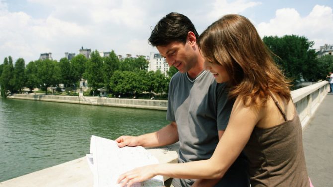 17 French phrases you will need to ask for directions