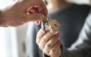 Which documents do I need to sell my house in France?