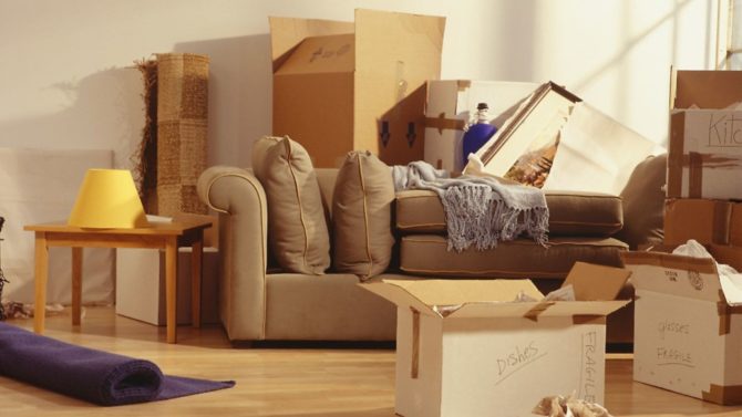 Removals checklist: 7 super tips for moving to France