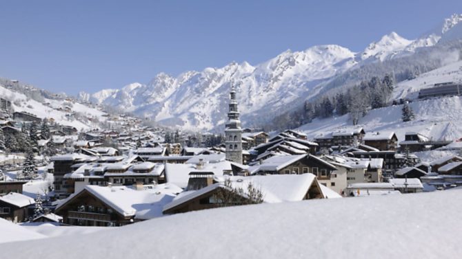 9 French ski resorts you can reach by train