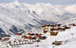 Easy-access ski areas in the French Alps