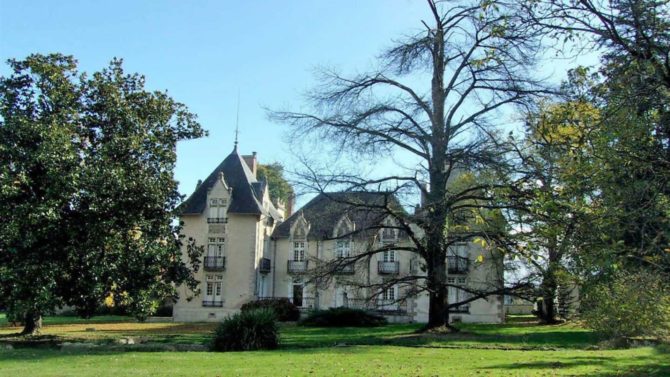 Project or perfection: Buy a bargain French château