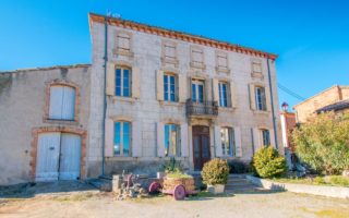 9 houses for sale that make us want to drop everything and move to France!