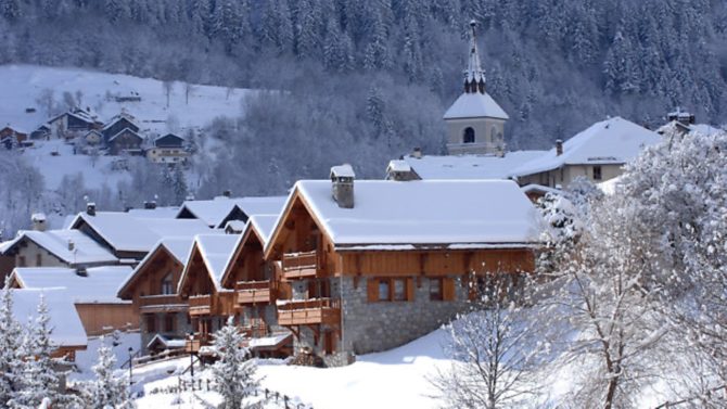 Enjoy a ski holiday in the French Alps