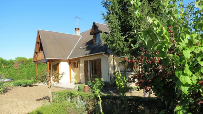 Property pick: modern bungalow in Pays de la Loire