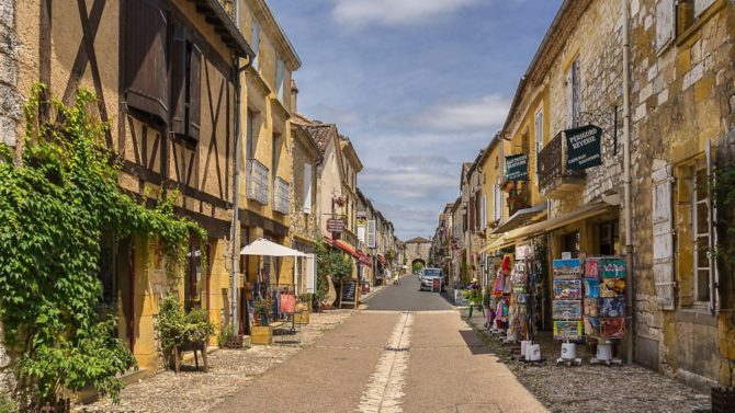 Brexit boost? France twice as popular with British expats this year