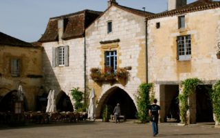 Running a hotel in Dordogne