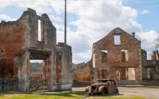 4 haunting abandoned villages in France and their stories