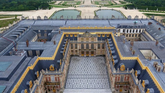 View Versailles via VR