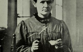 Women of influence are applauded during the European Heritage Days in France.