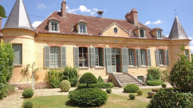 Get help with all aspects of buying a property in France