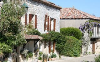 What is the cooling-off period after buying a French property?