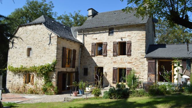 Property pick: renovated lodge in Aveyron