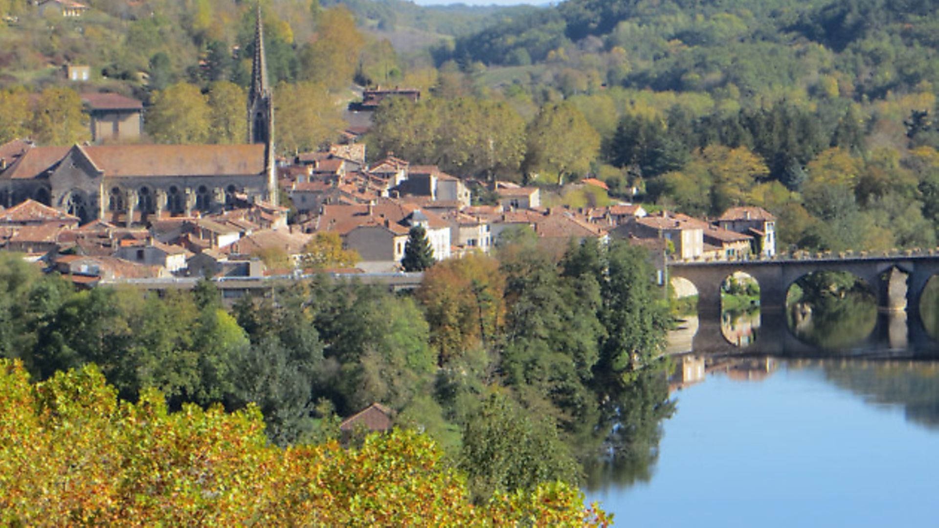 Small But Perfectly Formed Complete France