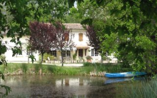 Spacious farmhouse in Charente-Maritime